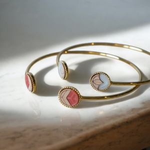 Bracelet femme en bois et plexiglas rouge~ Naya ~