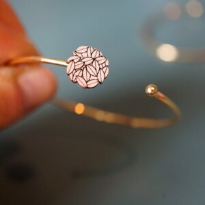 Bracelet femme jonc en bois de poirier ~ Aloha ~